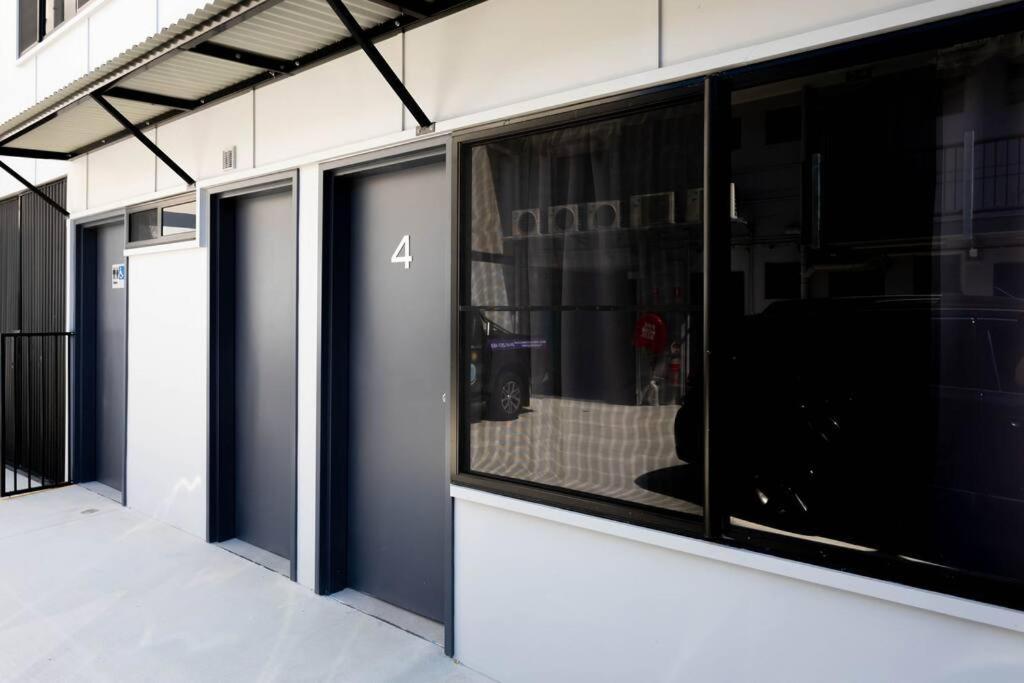 Airlie Sun & Sand Motel Accommodation #4 Airlie Beach Exterior foto